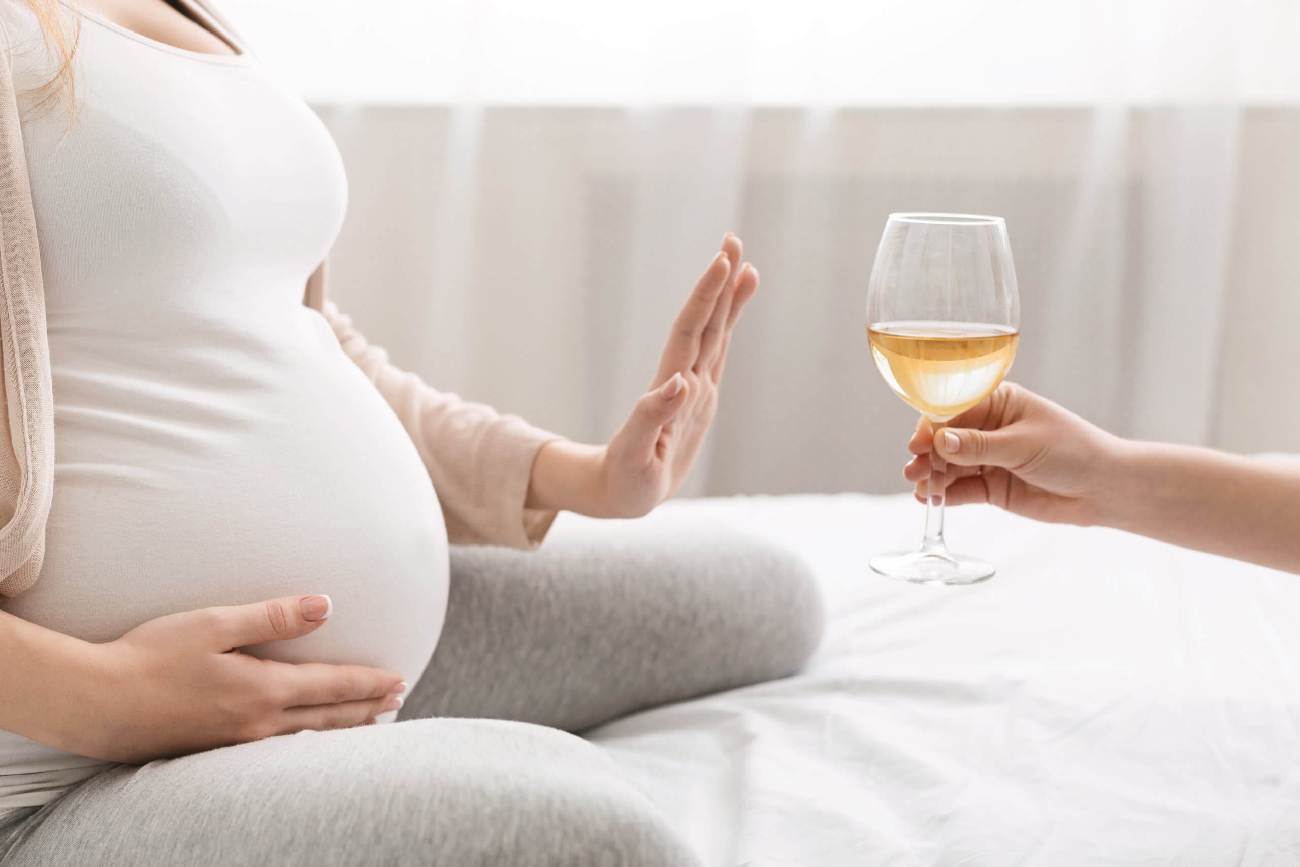 Ini 5 Minuman yang Tidak Boleh Diminum Ibu Hamil