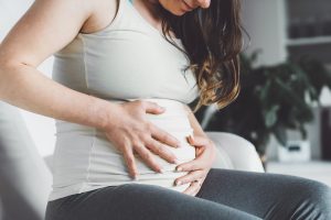 Jangan Abaikan! 5 Tanda Bahaya Kehamilan Ini Bisa Berbahaya