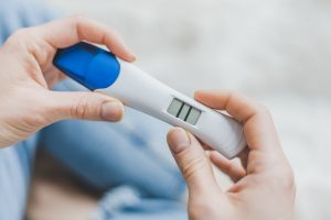 5 Alat Tes Kehamilan yang Akurat, Cek Rekomendasinya!