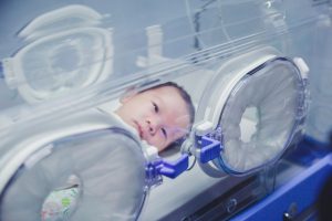 Mengenal Inkubator Bayi Prematur dan Manfaatnya
