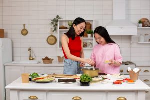 Perhatikan 8 Jenis Makanan Bergizi Berikut untuk Ibu Menyusui