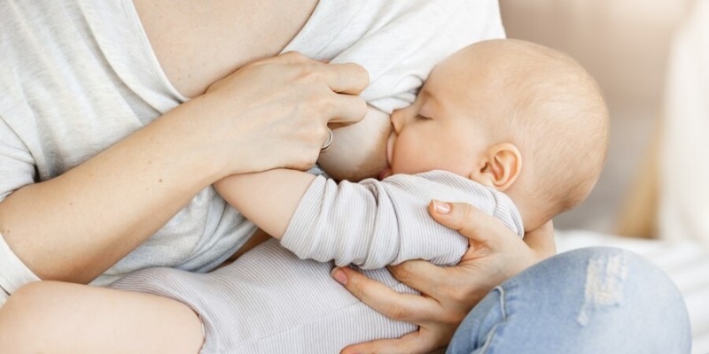 Moms, Jangan Khawatir! Ini Cara Mengatasi Masalah ASI Sedikit dengan Tepat 