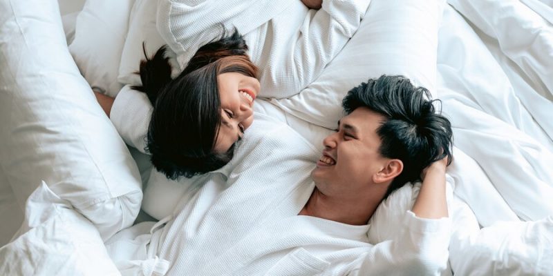 Berhubungan Saat Hamil Muda: Aman atau Tidak, Moms?