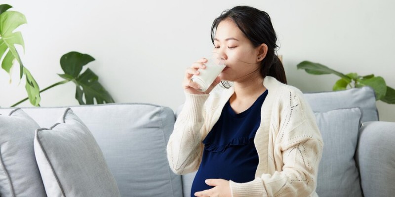 8 Jenis Minuman yang Harus Moms Hindari saat Masa Kehamilan